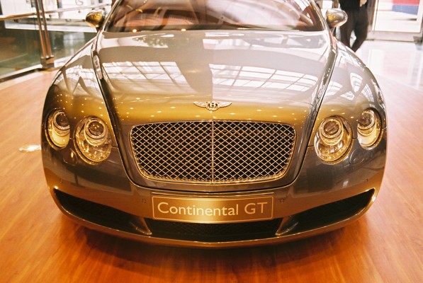 Classy Continental under the Canary

